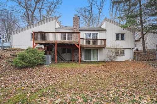 4787 Grenadier Dr, Wyoming MI exterior