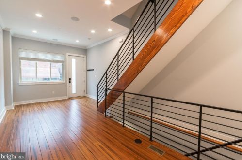 2329 Gerritt St, Philadelphia PA  19146-4106 exterior