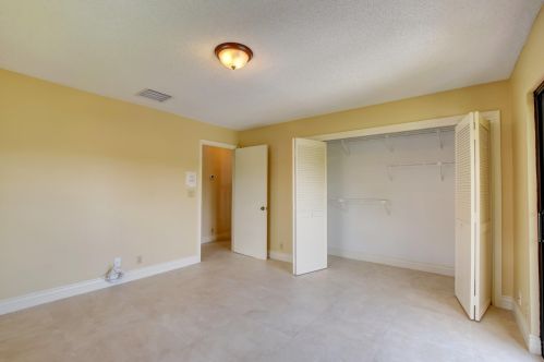 1501 21 St, Boca Raton FL 33486-6523 exterior