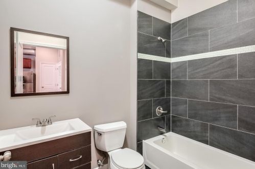 1509 Girard Ave, Philadelphia PA  19130-1612 exterior