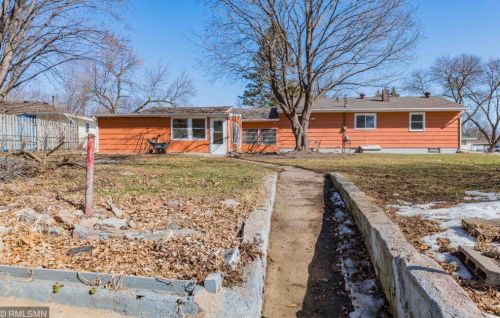 3956 71 St, South Saint Paul MN 55076-2619 exterior