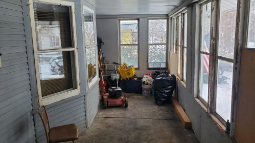 144 Indiana Ave, Grand Rapids, MI 49504-5665