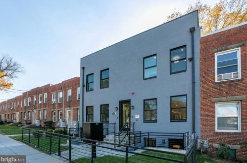 1253 Mount Olivet Rd, Washington DC  20002-7811 exterior