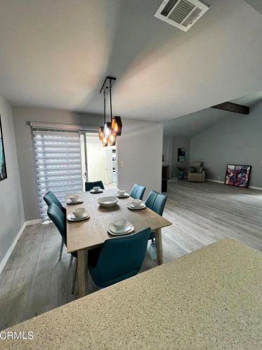 636 Holly Ave, Oxnard CA  93036-1931 exterior