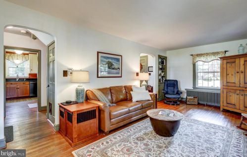 2013 Marietta Ave, Lancaster PA 17603-2205 exterior