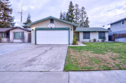 725 Bennington Ave, Turlock, CA 95382-0305