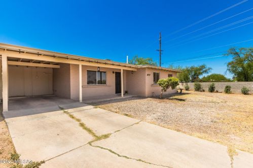 3085 Kolb Rd, Tucson, AZ 85730-1749
