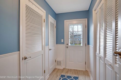 138 Lancaster Rd, East Freehold NJ 07728-3177 exterior