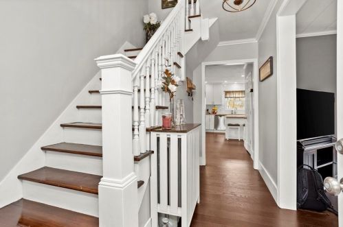 11 Edlin St, Worcester MA 01603-1945 exterior