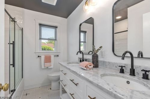 2 Lenhome Dr, Cranford NJ 07016-2954 exterior