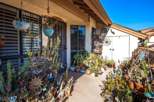 2111 Cheyenne Way, Fullerton, CA 92833-4911