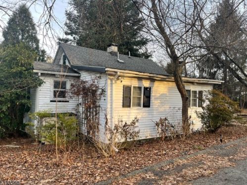 147 Kiel Ave, Kinnelon NJ 07405-2547 exterior