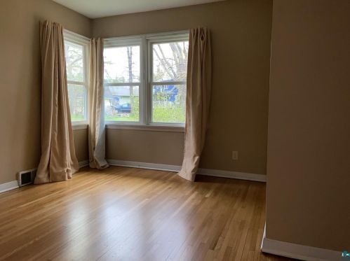 810 Woodland Ave, Duluth MN 55812-1113 exterior