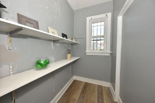 3257 Booth St, Milwaukee WI 53212-2135 exterior