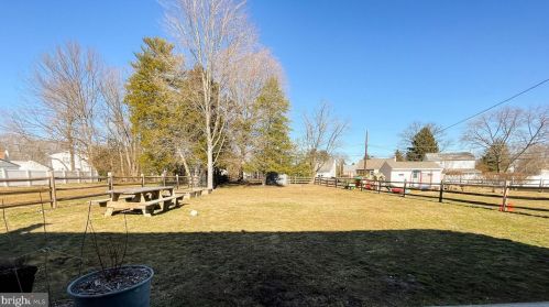 4107 Woodland Ave, Chester PA 19015-1626 exterior