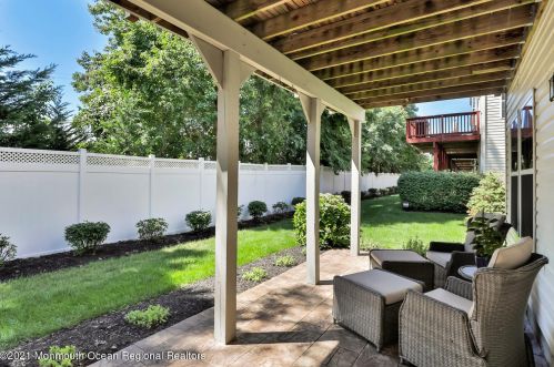 41 Pate Dr, Middletown NJ 07748-1750 exterior