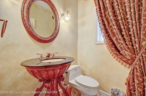 17 Monticello Ct, Morganville NJ 07751-4162 exterior