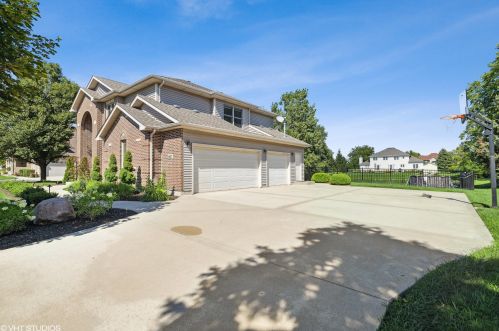 19057 Appaloosa Ln, Joliet IL exterior