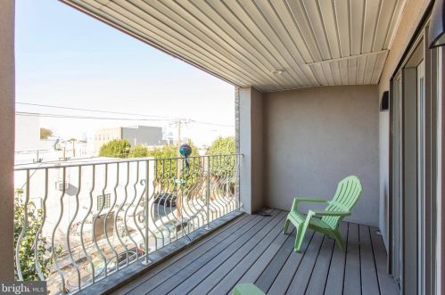 1641 2nd St, Philadelphia PA 19148-1945 exterior