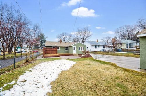 1606 Hazel St, Saint Paul MN 55119-4230 exterior