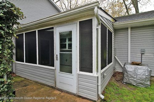 202 Conifer Dr, Lacey NJ 08731-3003 exterior