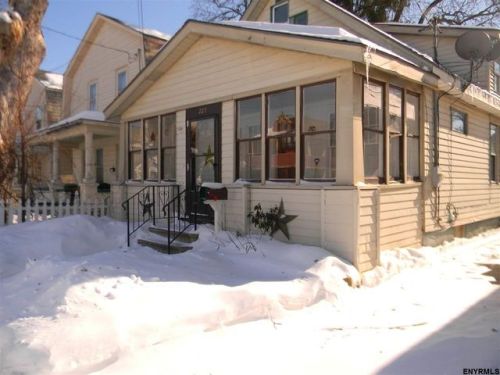 227 4th St, Schenectady, NY 12302