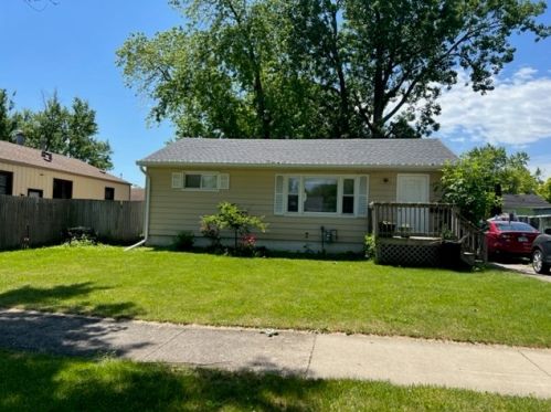 1621 Rice St, Waukegan, IL 60087-2906