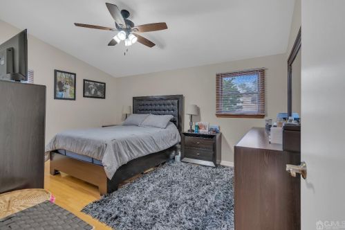 4 Exeter St, Old Bridge NJ 08857-2202 exterior