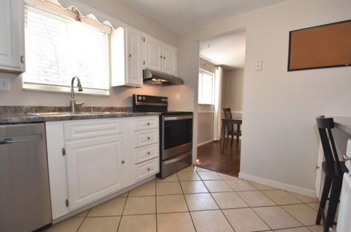 820 Bethany Dr, Pittsburgh PA 15215-1207 exterior