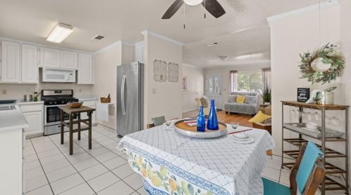 2033 Humboldt Ave, Davis CA  95616-3000 exterior