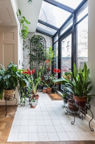 11 Chestnut St, Boston MA exterior