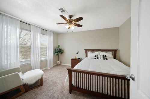 150 Golfview Dr, Montgomery TX 77356-8804 exterior