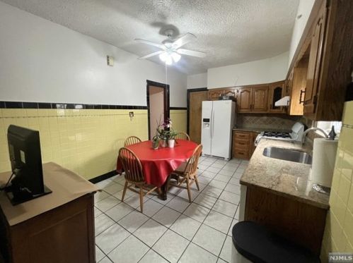 83 Maple St, Paterson NJ  07522-1411 exterior