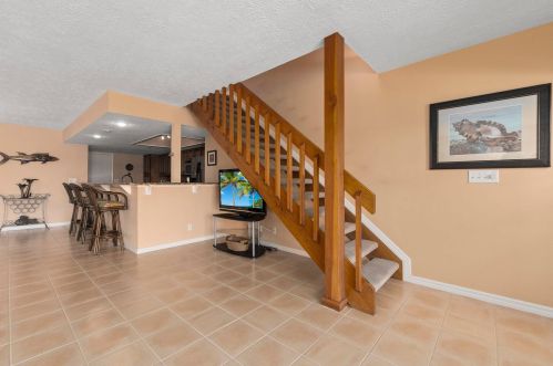 2428 Harbour Cove Dr, Fort Pierce FL  34949-1515 exterior