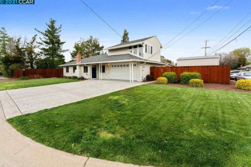 4075 Nulty Dr, Concord CA 94521-1810 exterior