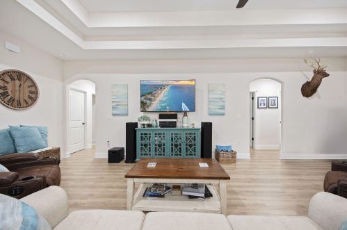 9088 Tara Cir, Milton FL 32583-8147 exterior