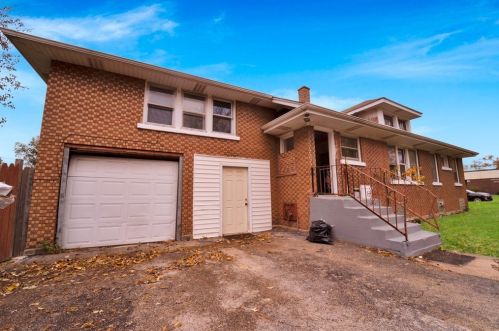 714 3 Ave, Joliet IL 60433-1918 exterior