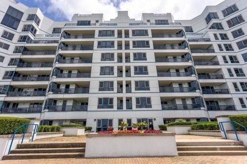 1001 Marina Dr, Quincy MA  02171-1535 exterior