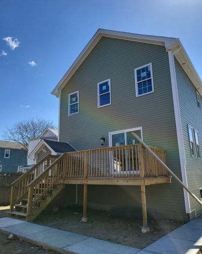 95 Colfax St, Providence, RI 02905-1726