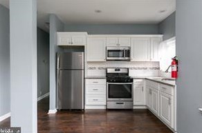 19 Euclid Ave, Camden NJ 08103-3603 exterior