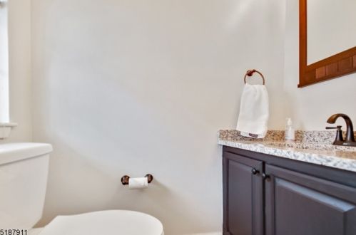 14 Ajax Ct, Hackettstown NJ  07840-2842 exterior