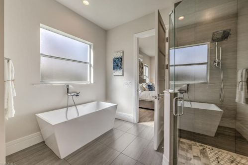 5861 Cypress Holw Way, Naples FL 34109-5915 exterior