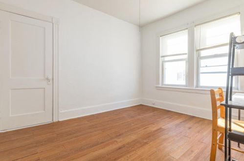 41 Farragut Ave, Providence, RI 02905-1318