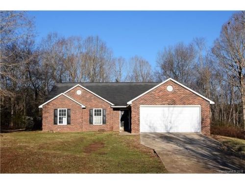 132 Single Oak Dr, Bells Cross Roads, NC 28166-8764