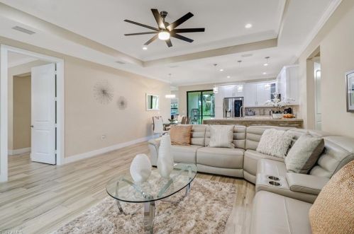 2080 14 Ave, Naples FL 34120-9091 exterior