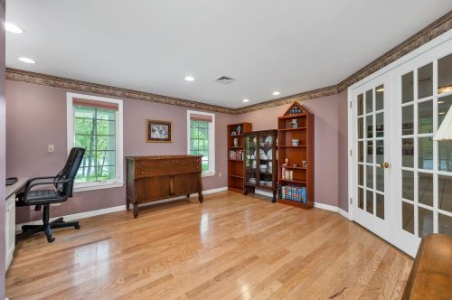 31 Sunset Ave, Concord NH 03301-2730 exterior