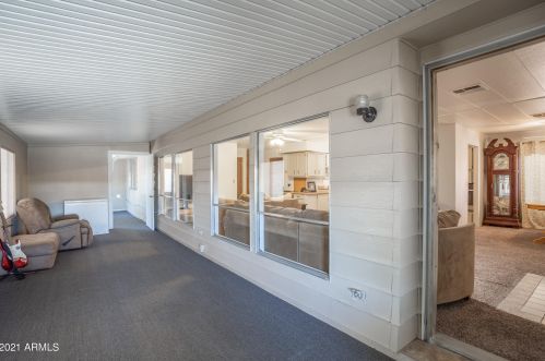 9101 Country Clb Dr, Chandler AZ 85248-6420 exterior