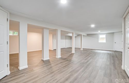 53 Fairmount Ave, Edison NJ  08820-2032 exterior