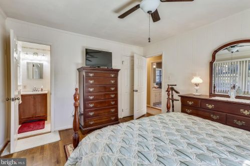 8 David Ct, Silver Spring MD exterior