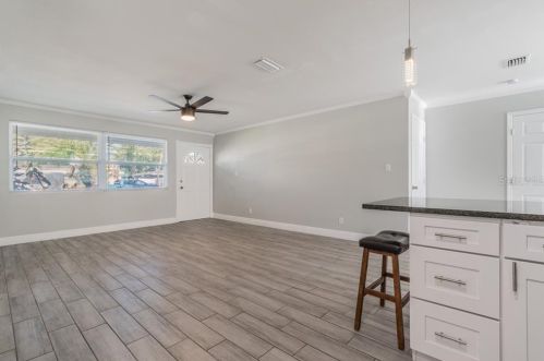 4722 Bay Ave, Tampa FL 33616-1070 exterior